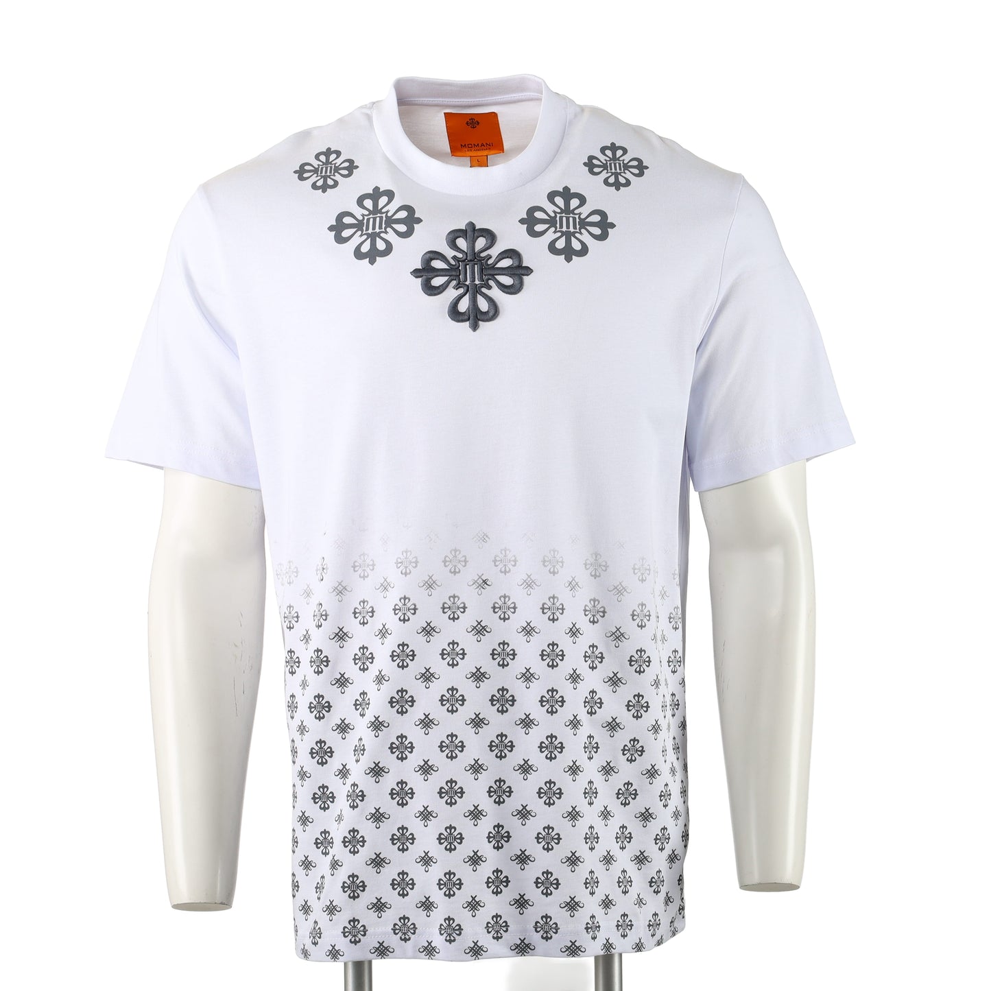 momani white pants&t-shirt